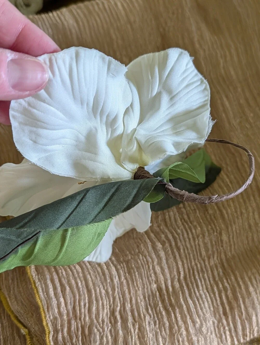 set of 10 MAGNOLIA NAPKIN RINGS flower